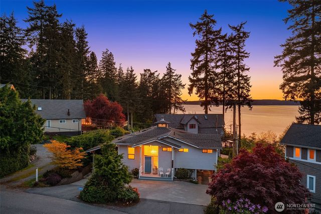 2426 Eastpoint Drive, Langley, WA 98260