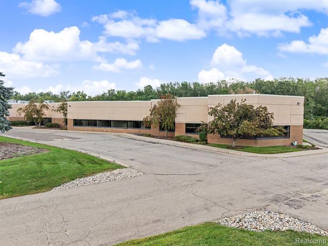 15120 N Commerce Drive, Dearborn, MI 48120