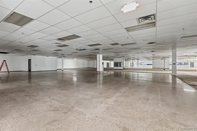 15120 N Commerce Drive, Dearborn, MI 48120