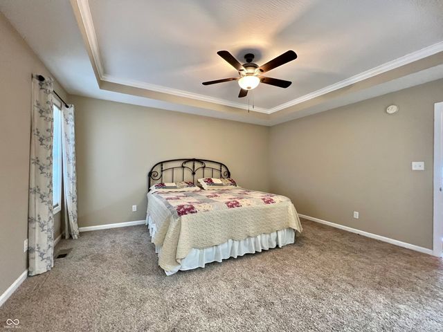 1992 Austin James Lane, Seymour, IN 47274
