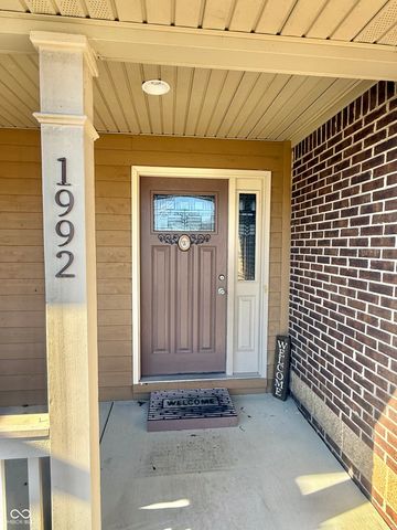 1992 Austin James Lane, Seymour, IN 47274