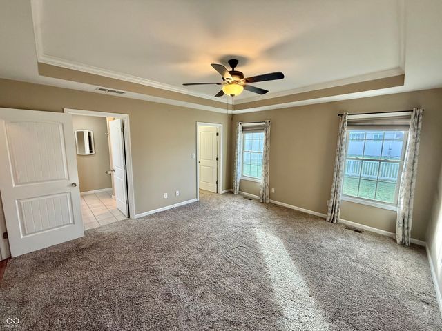 1992 Austin James Lane, Seymour, IN 47274