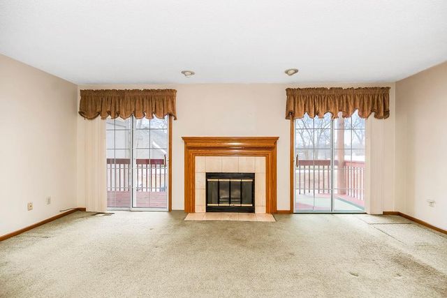 1305 NW Village Drive B, Blue Springs, MO 64015