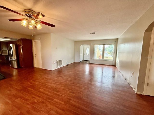 7607 VIENNA LANE, Port Richey, FL 34668