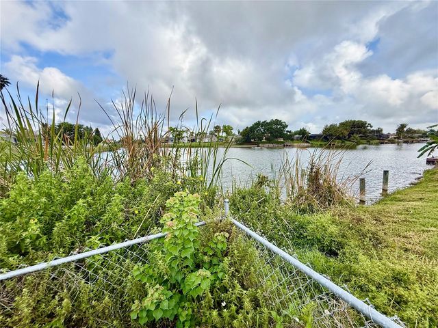 7607 VIENNA LANE, Port Richey, FL 34668