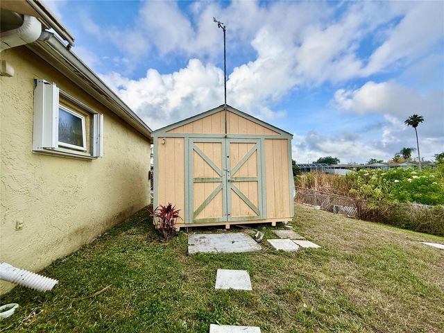 7607 VIENNA LANE, Port Richey, FL 34668