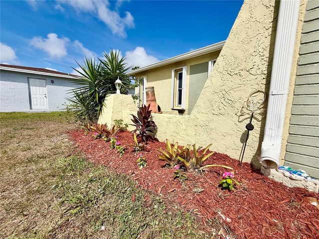 7607 VIENNA LANE, Port Richey, FL 34668