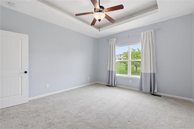 23706 W 88th Terrace, Lenexa, KS 66227