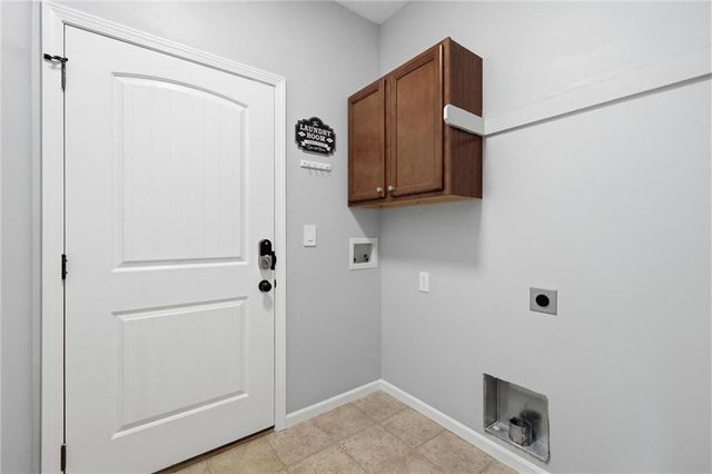 23706 W 88th Terrace, Lenexa, KS 66227