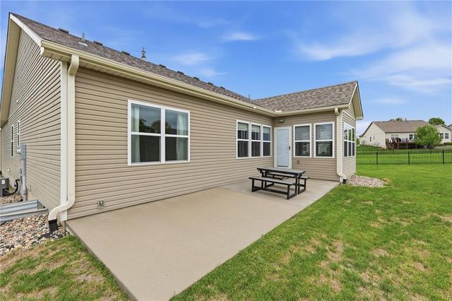 23706 W 88th Terrace, Lenexa, KS 66227