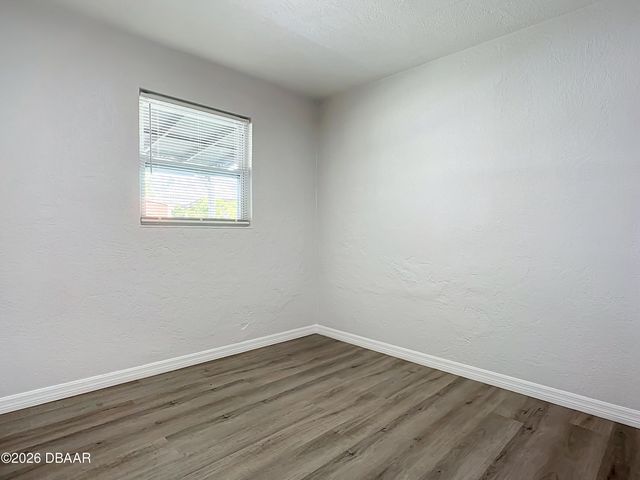 736 N Segrave Street, Daytona Beach, FL 32114