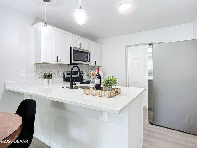 736 N Segrave Street, Daytona Beach, FL 32114