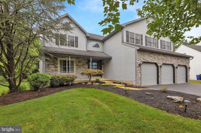 4189 HILL TERRACE DR, Sinking Spring, PA 19608