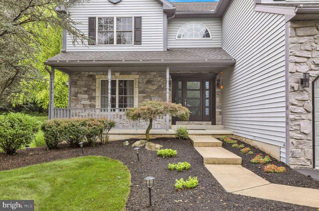 4189 HILL TERRACE DR, Sinking Spring, PA 19608