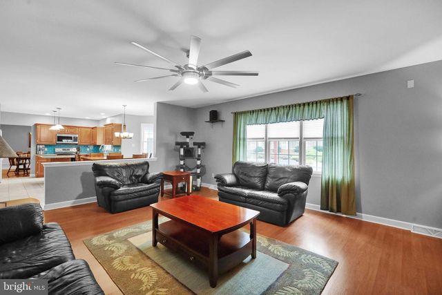 4189 HILL TERRACE DR, Sinking Spring, PA 19608