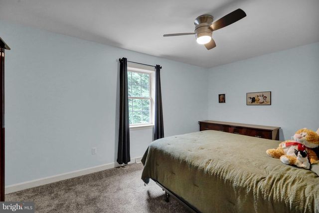 4189 HILL TERRACE DR, Sinking Spring, PA 19608