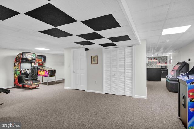 4189 HILL TERRACE DR, Sinking Spring, PA 19608