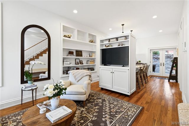 112 Johnson Park, Buffalo, NY 14201