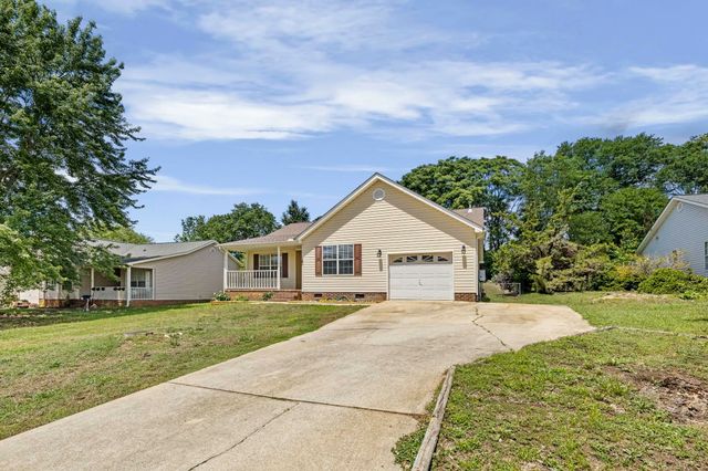 26 Michell Drive, Taylors, SC 29687