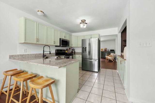 26 Michell Drive, Taylors, SC 29687