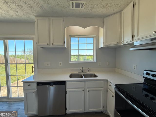 1005 Callaway Avenue, Lagrange, GA 30240