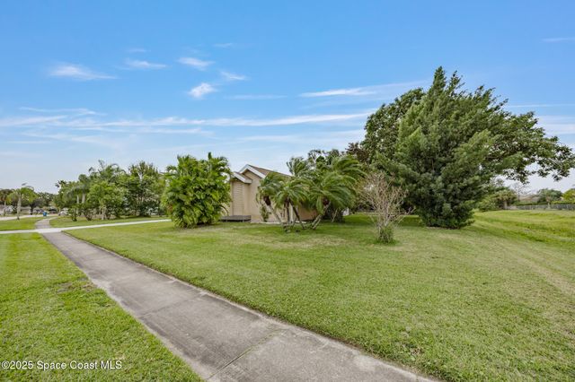 396 Port Malabar Boulevard NE, Palm Bay, FL 32905