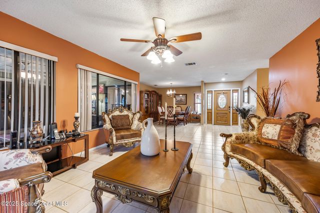 396 Port Malabar Boulevard NE, Palm Bay, FL 32905