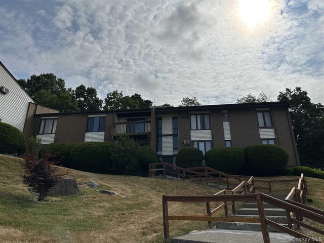 3 HOOK Road 56K, Poughkeepsie, NY 12601