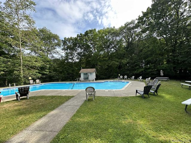 3 HOOK Road 56K, Poughkeepsie, NY 12601