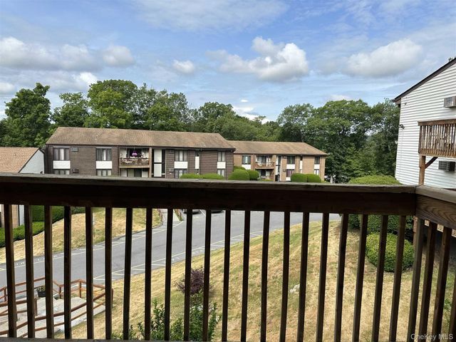 3 HOOK Road 56K, Poughkeepsie, NY 12601