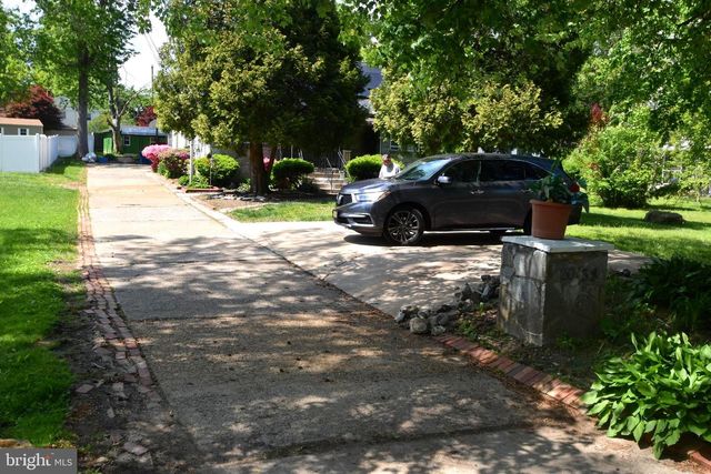 2038 MARSH RD, Wilmington, DE 19810