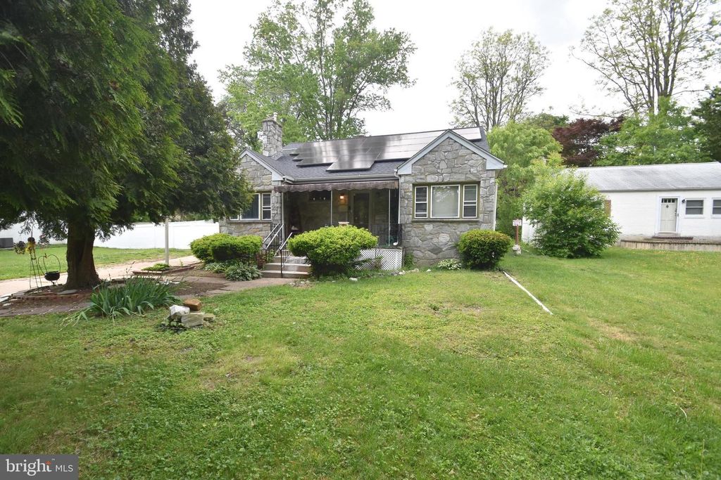 2038 MARSH RD, Wilmington, DE 19810