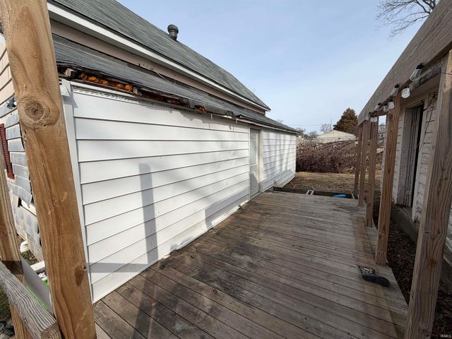 617 S Main Street, Owensville, IN 47665