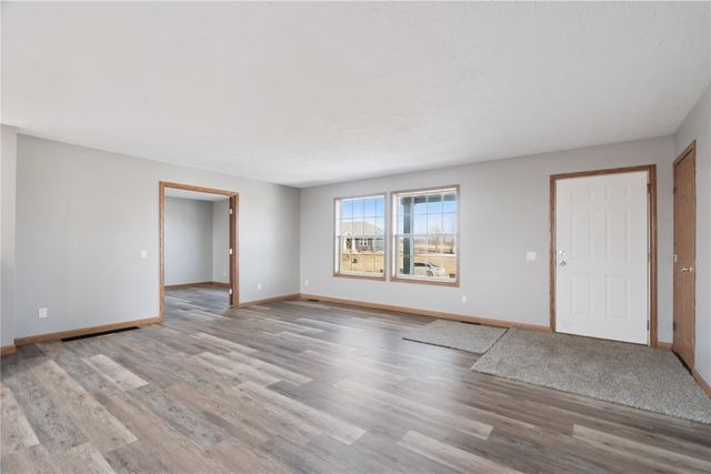 208 Northgate St NW, Shellsburg, IA 52332