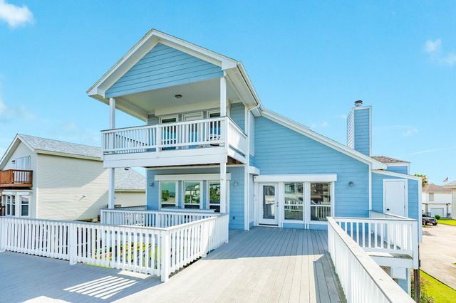 325 Admiral Circle, Tiki Island, TX 77554