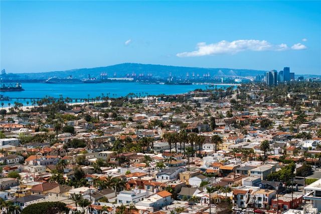 210 Glendora Avenue, Long Beach, CA 90803