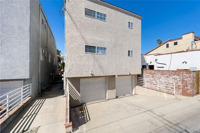 210 Glendora Avenue, Long Beach, CA 90803