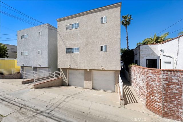 210 Glendora Avenue, Long Beach, CA 90803