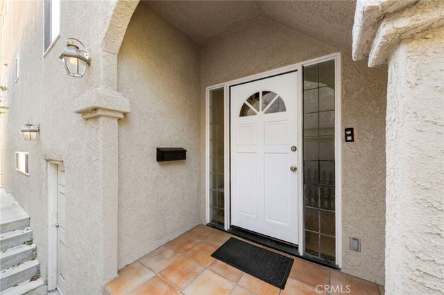 210 Glendora Avenue, Long Beach, CA 90803