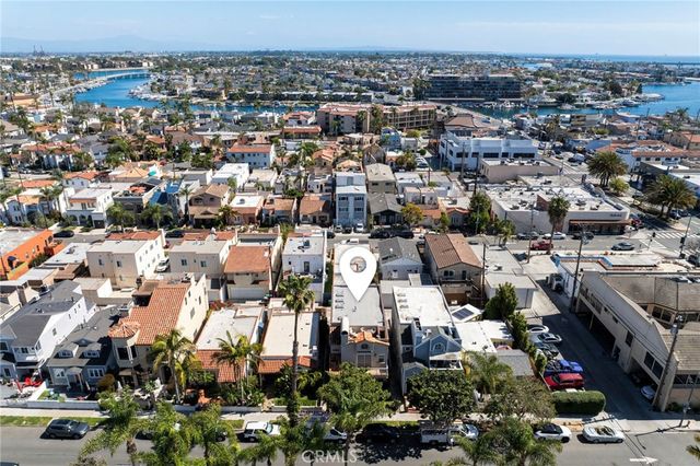 210 Glendora Avenue, Long Beach, CA 90803