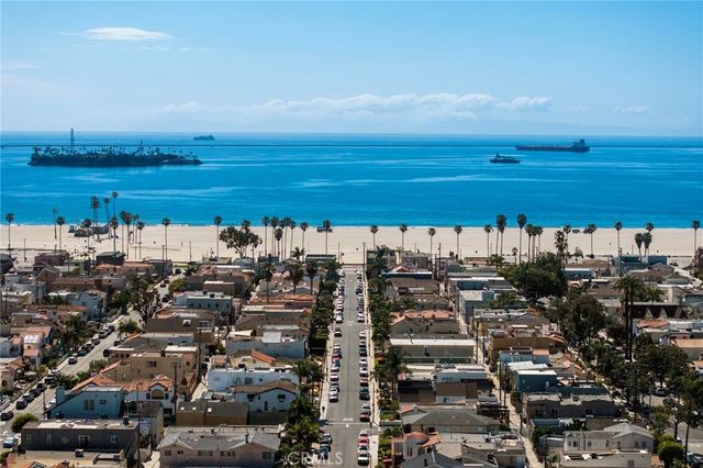 210 Glendora Avenue, Long Beach, CA 90803