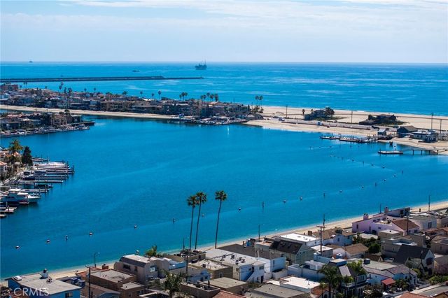 210 Glendora Avenue, Long Beach, CA 90803