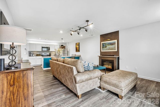 1942 Tranquility Circle G, Newton, NC 28658