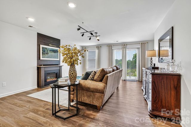 1942 Tranquility Circle G, Newton, NC 28658