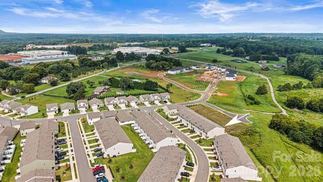 1942 Tranquility Circle G, Newton, NC 28658