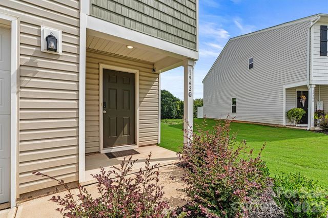 1942 Tranquility Circle G, Newton, NC 28658