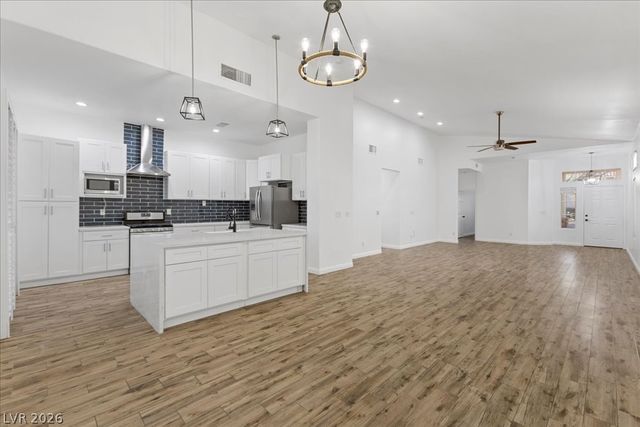 256 Canyon Spirit Drive, Henderson, NV 89012
