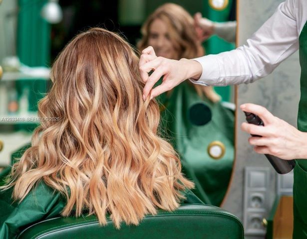 Beauty Salon = $320k+ Annual Sales In Tax Returns, Miami, FL 33185