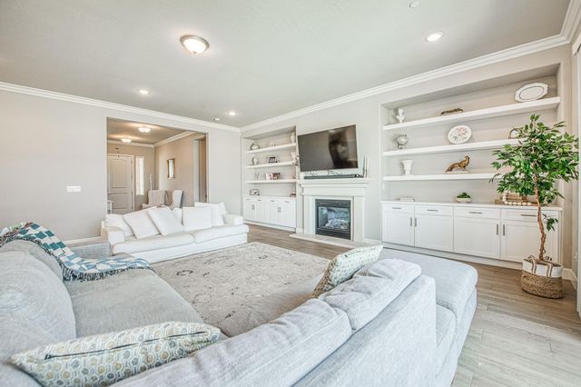 467 Heirloom Lane, Clovis, CA 93619