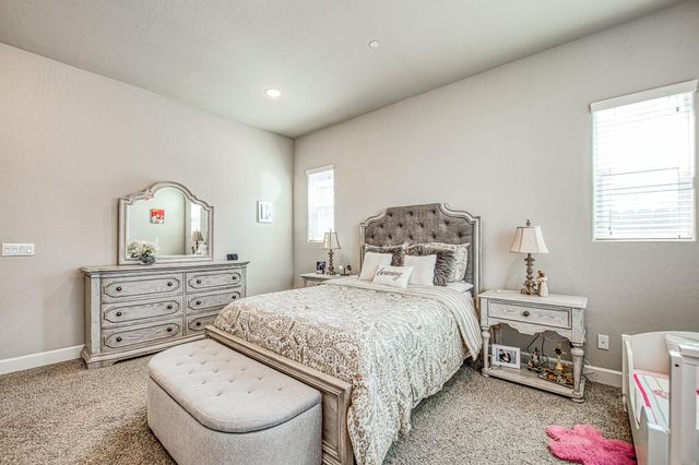 467 Heirloom Lane, Clovis, CA 93619